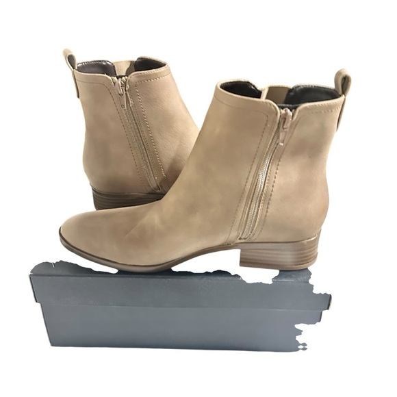 Naturalizer Sampson Tan Nubuck Block Heel Zip Chelsea Ankle Boots Size 9M NIB - Picture 6 of 9